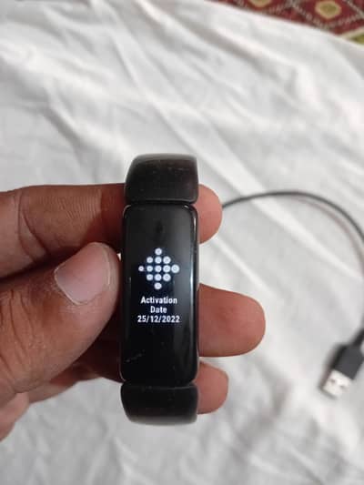Fitbit Inspire 2 Fitness Tracker | Original with Charger