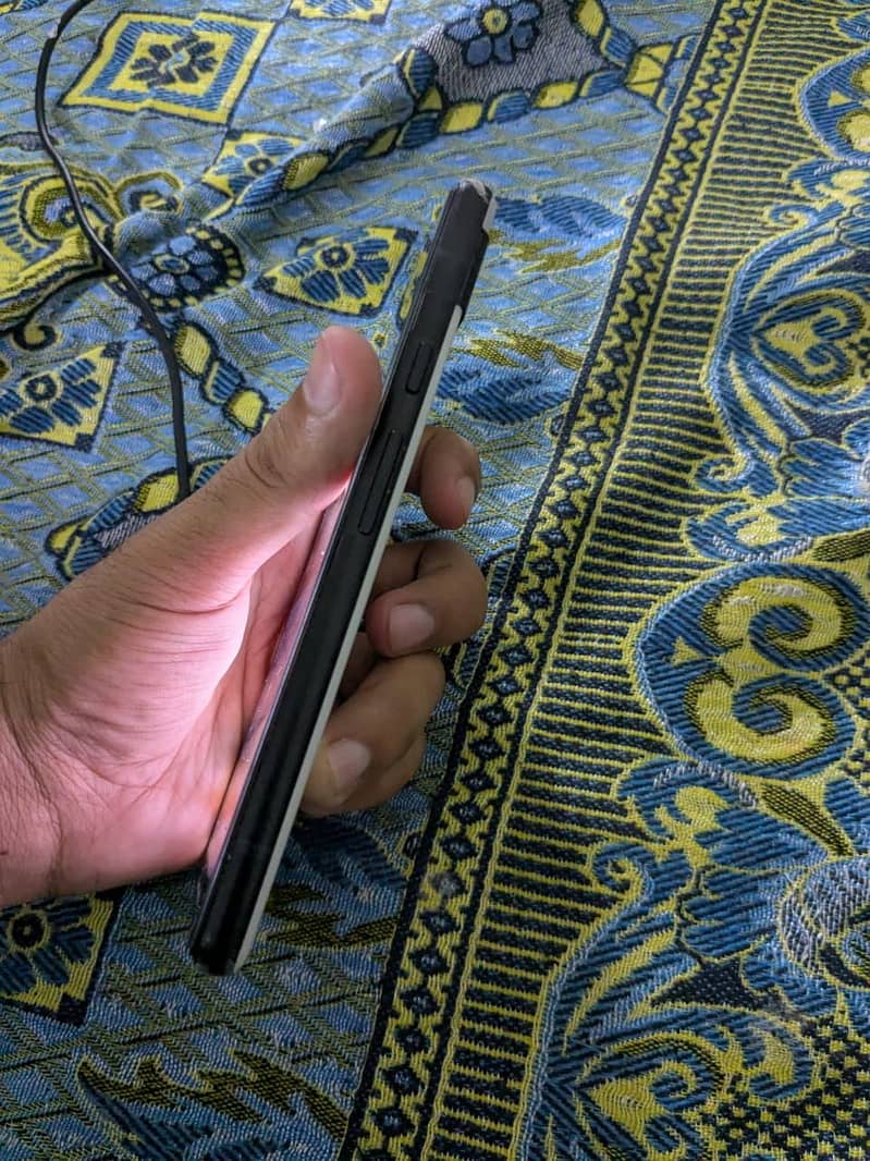 Google Pixel 6a 3