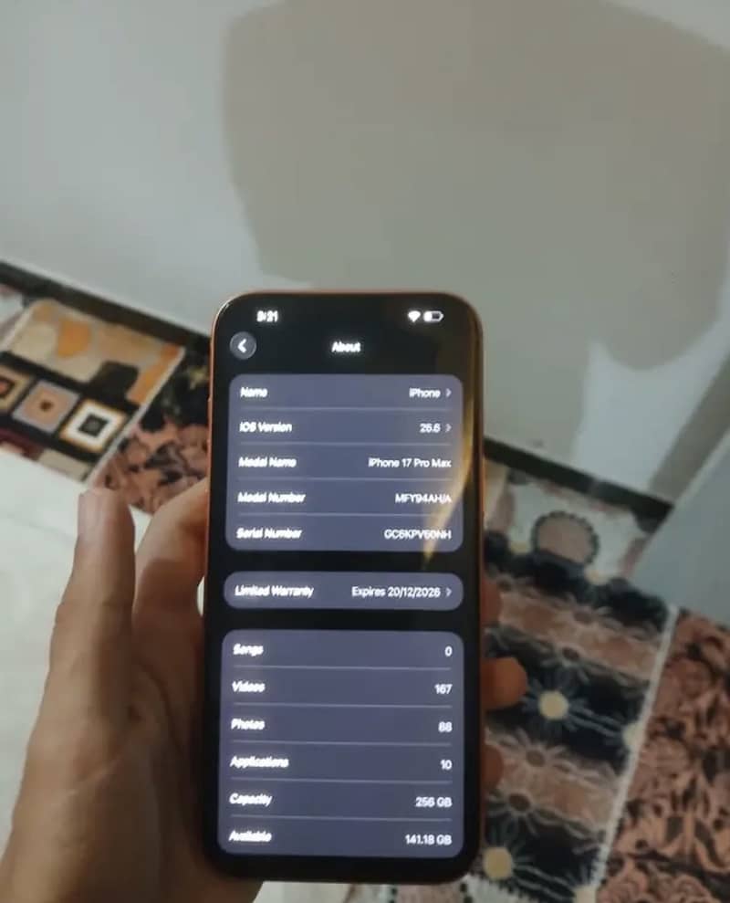 Apple iPhone 17 Pro Max 4