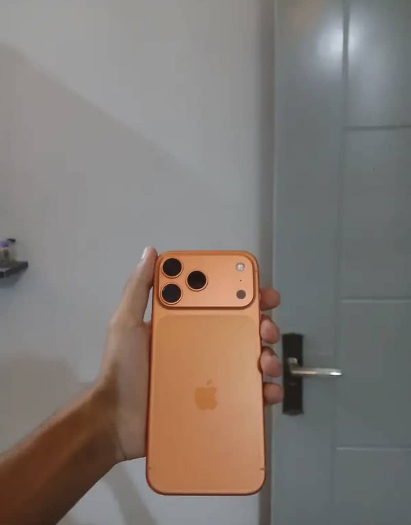Apple iPhone 17 Pro Max 7