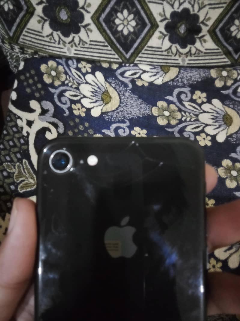 Apple iPhone SE 3