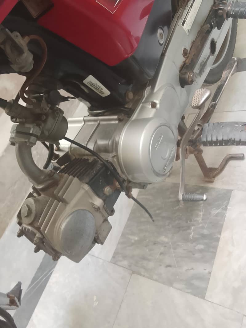 CD 70 2021 Model Urgent sale 03007281988 jaaz 7