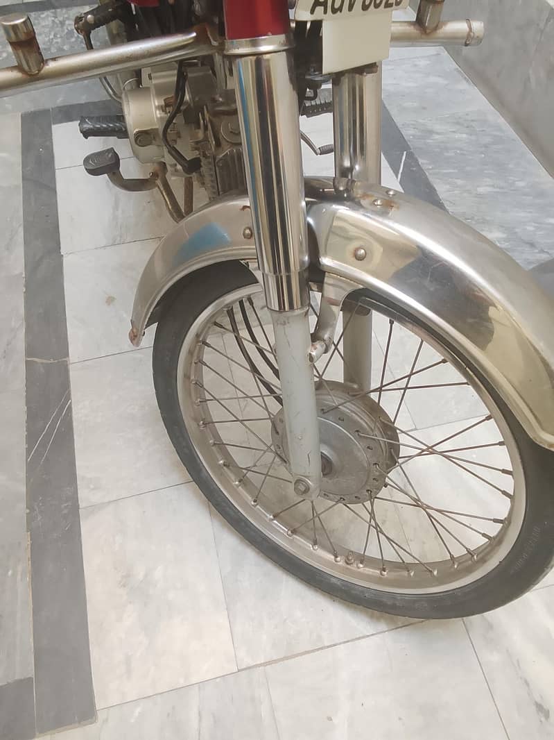 CD 70 2021 Model Urgent sale 03007281988 jaaz 8