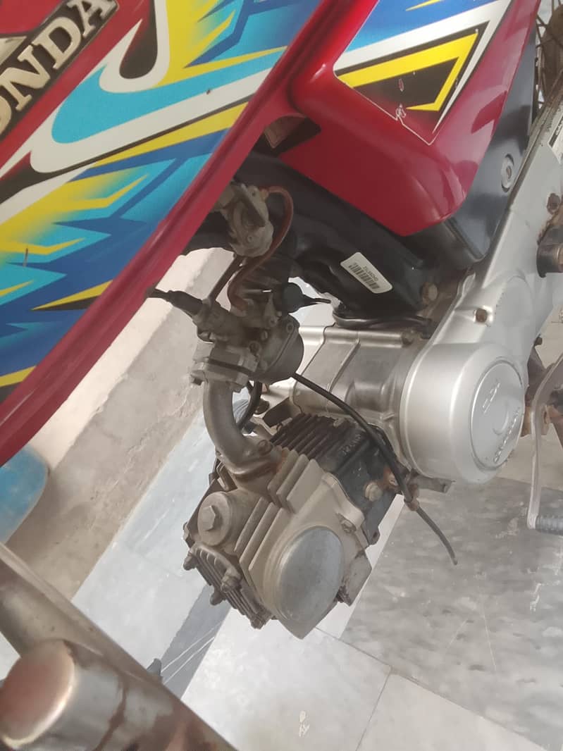 CD 70 2021 Model Urgent sale 03007281988 jaaz 9