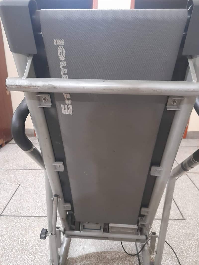 Treadmill 4