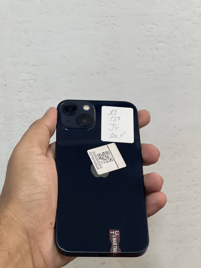 Apple iPhone 13 0