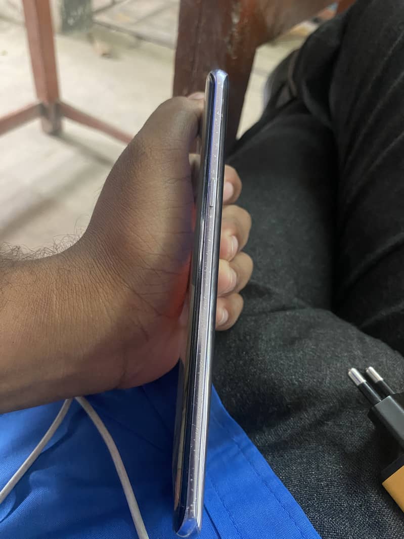 Samsung Mobile S8 Plus 6