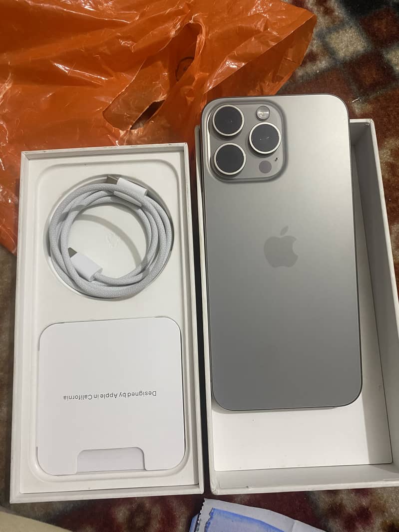 Apple iPhone 15 Pro Max 3