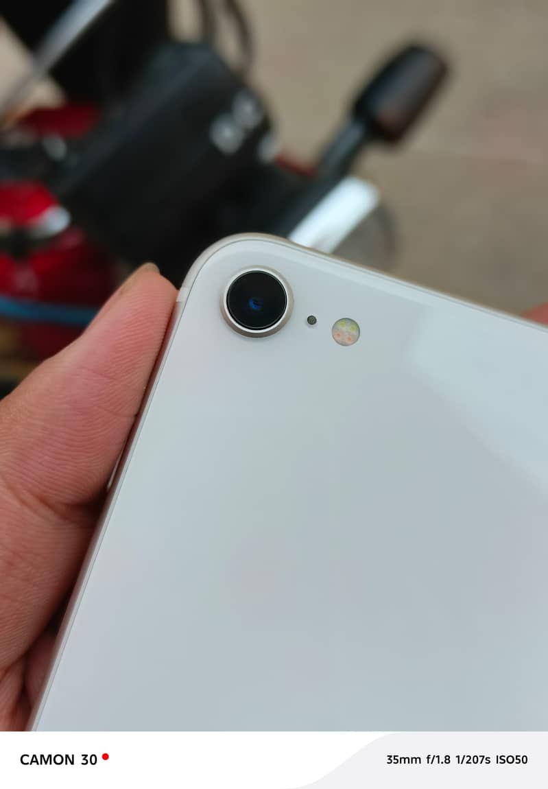 Apple iPhone SE 3
