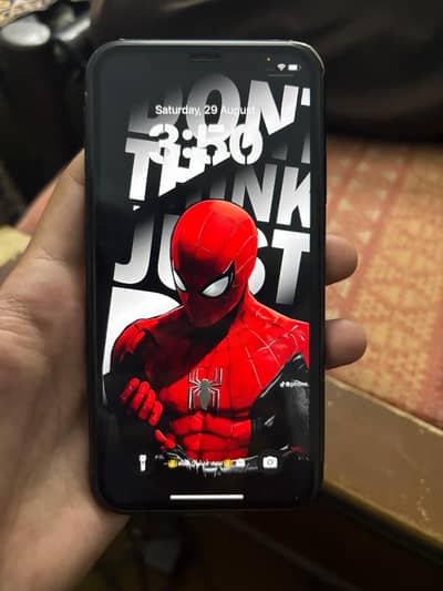 Apple iPhone XR