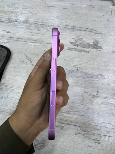 Apple iPhone 16