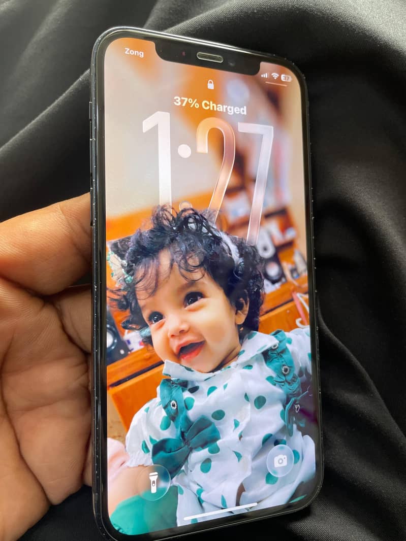 Apple iPhone 12 9