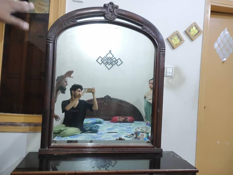 Good Quality Dressing Table 2