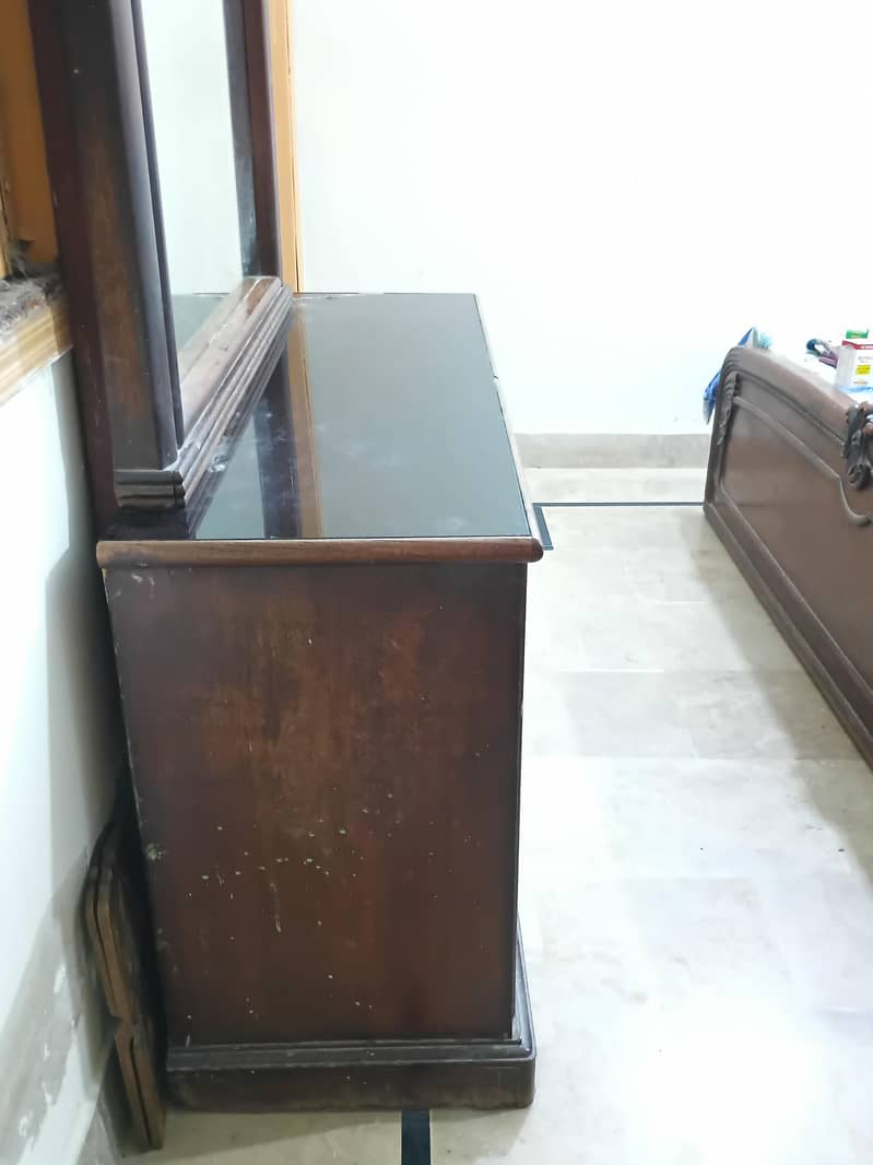 Good Quality Dressing Table 3