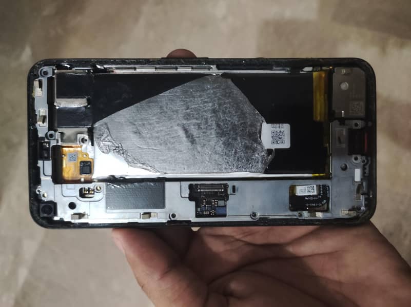 Google Pixel 5 just panel pulled 3