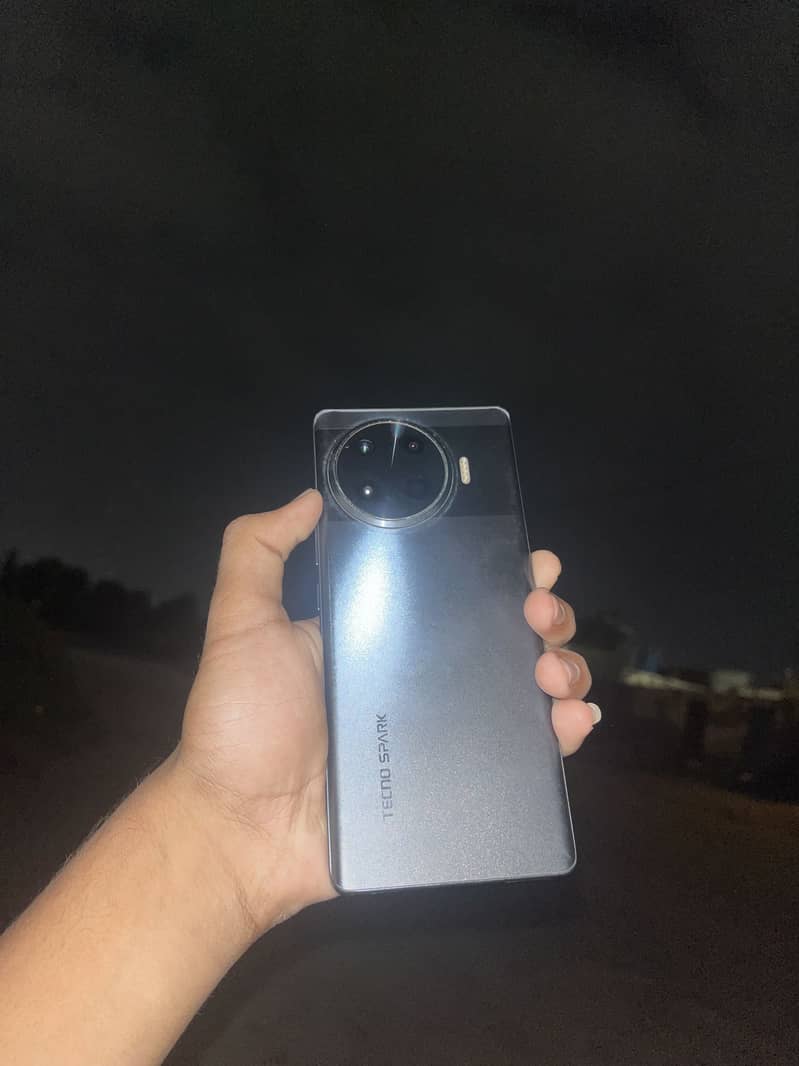 Tecno Spark 20 Pro Plus 0