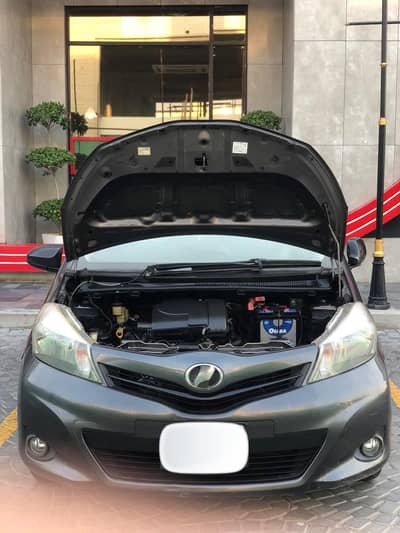 Toyota Vitz 2011 Mint Condition Karachi Registered
