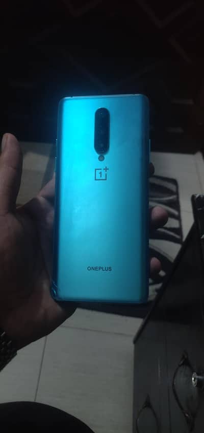 Oneplus8 8gb/128 dual sim approved minor back break