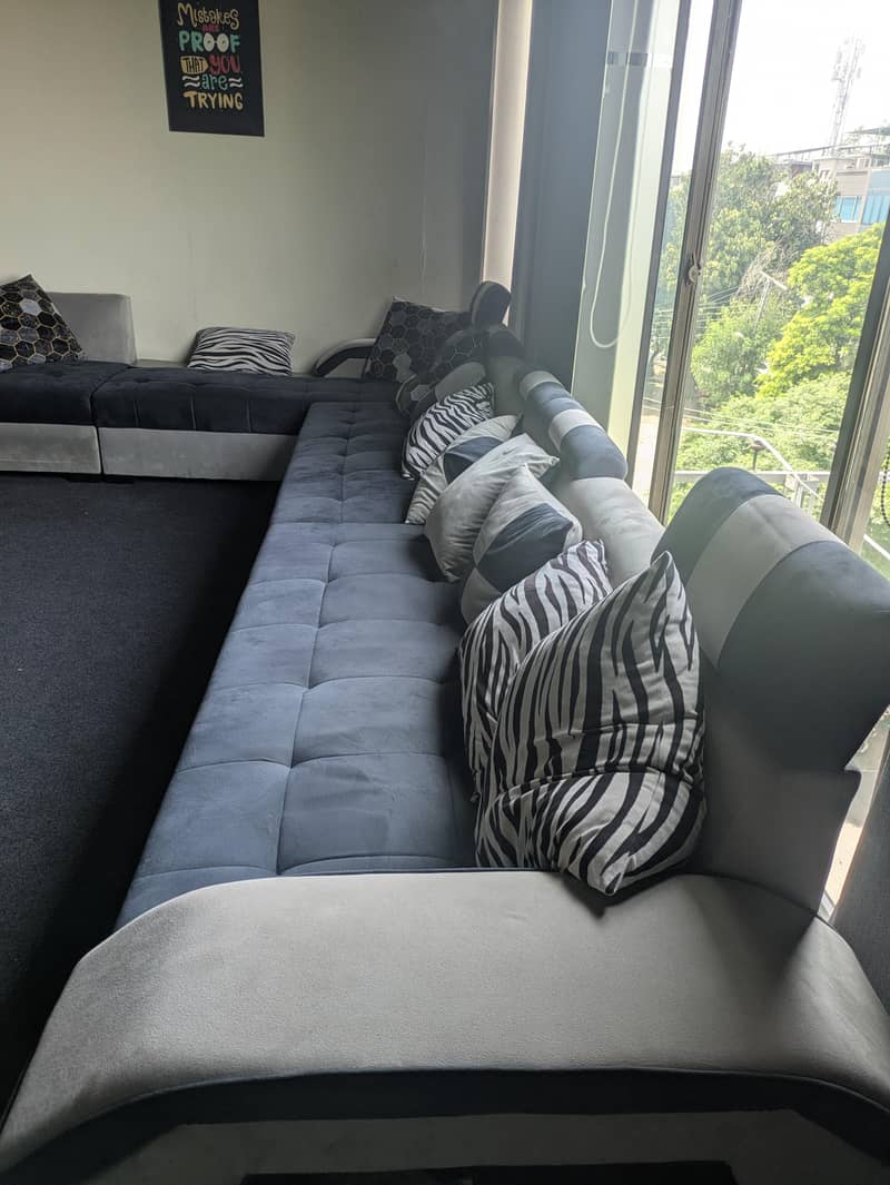 Sofa seater 0