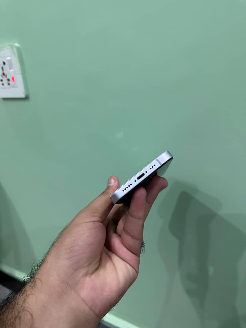 Apple iPhone 14 1