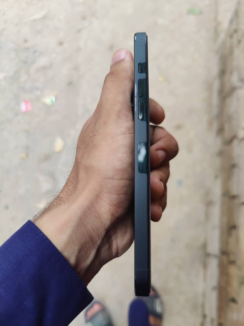 Apple iPhone 14 Pro Max 3