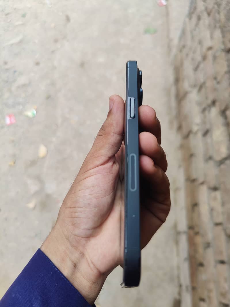 Apple iPhone 14 Pro Max 5