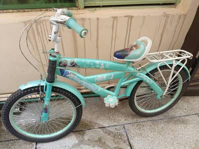 Disney frozen kids bicycle for sale 10/10 condition
