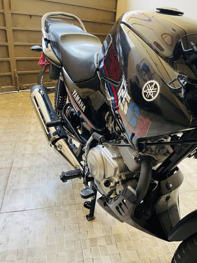 Yamaha ybr 125G lush bike