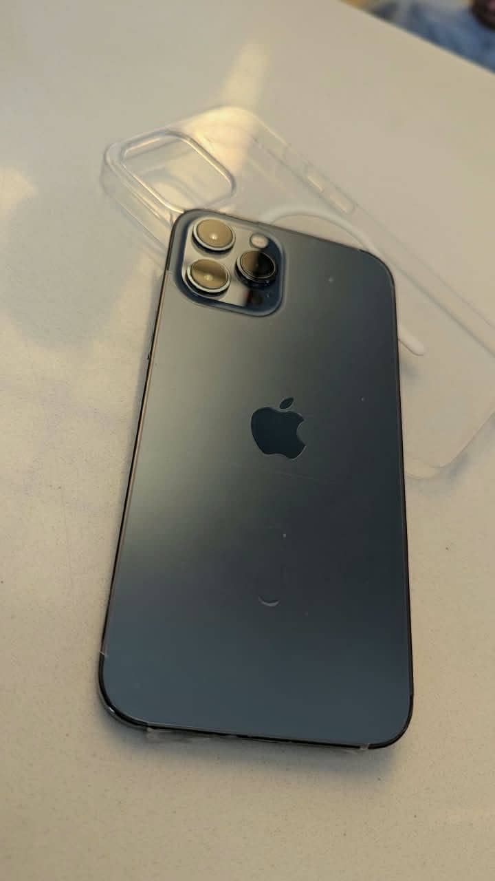 Apple iPhone 12 Pro Max 3
