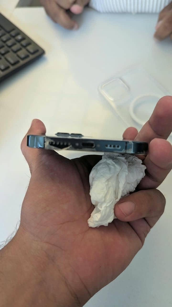 Apple iPhone 12 Pro Max 4