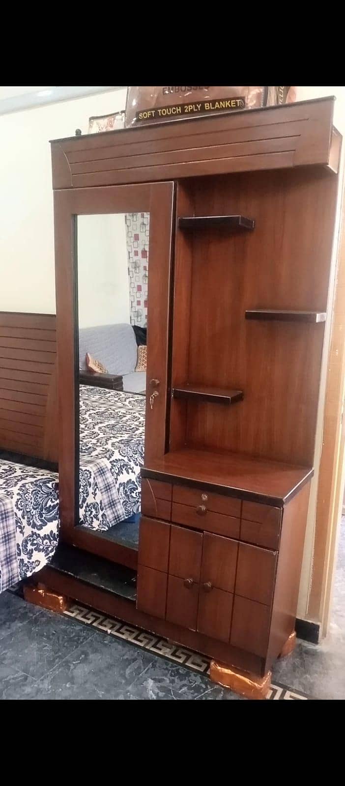 dressing table shelve 1