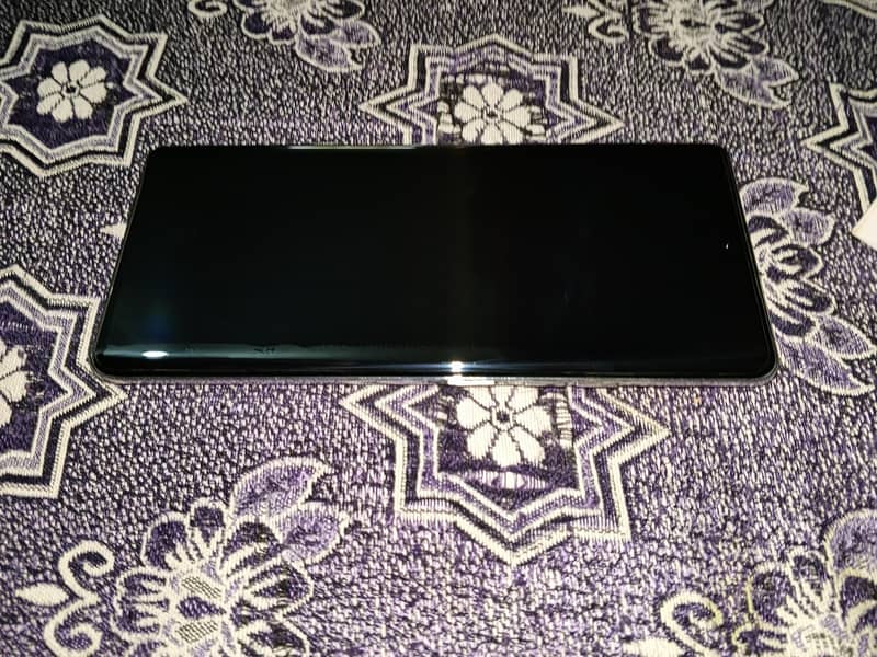 camon 40 pro 4