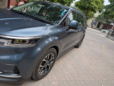 KIA GRAND CARNIVAL 2022