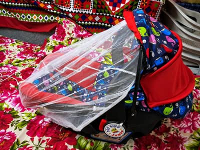 baby  carry cot with mosquito net