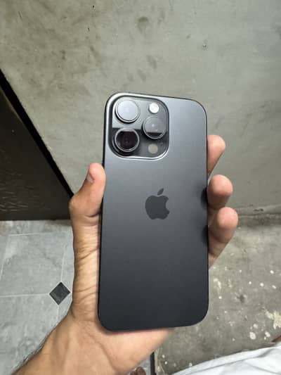 Apple iPhone 16 Pro