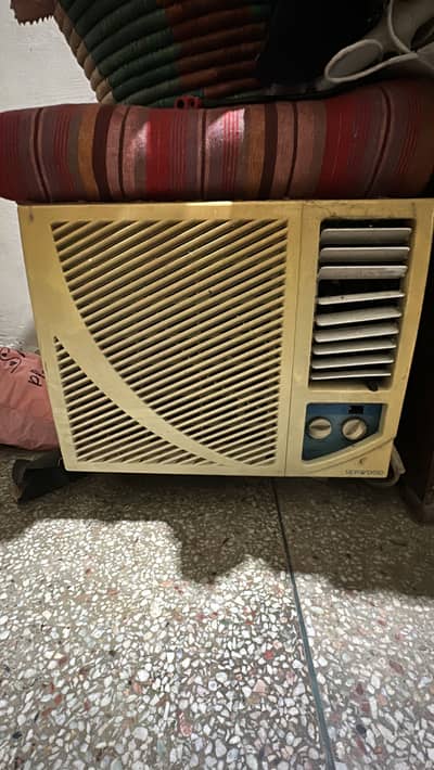 0.75 Ton Window AC for Sale
