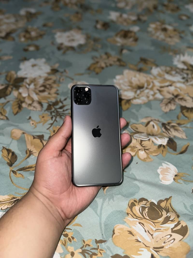 Apple iPhone 11 Pro Max 0