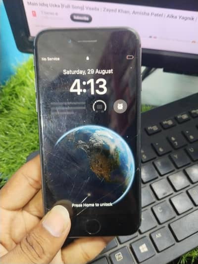Apple iPhone 8