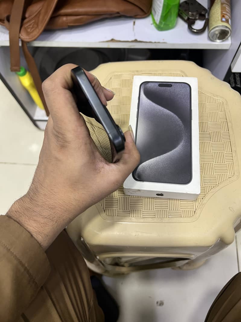 Apple iPhone 15 Pro Max 1