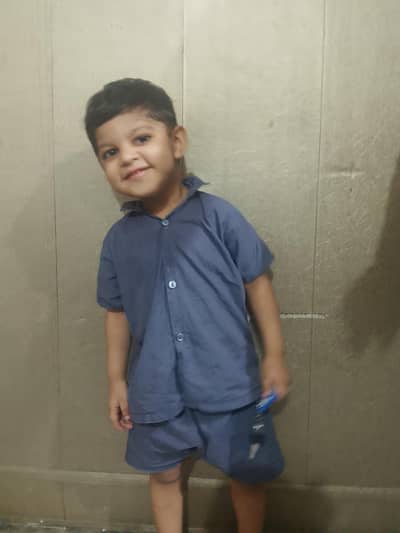 bohat tang karta h