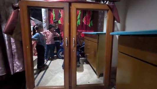 Wooden 3 Door Dressing Wardrobe With Mirrors – Excellent Condition
