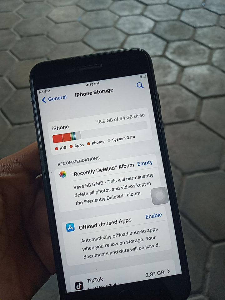 Apple iPhone 8 Plus 9