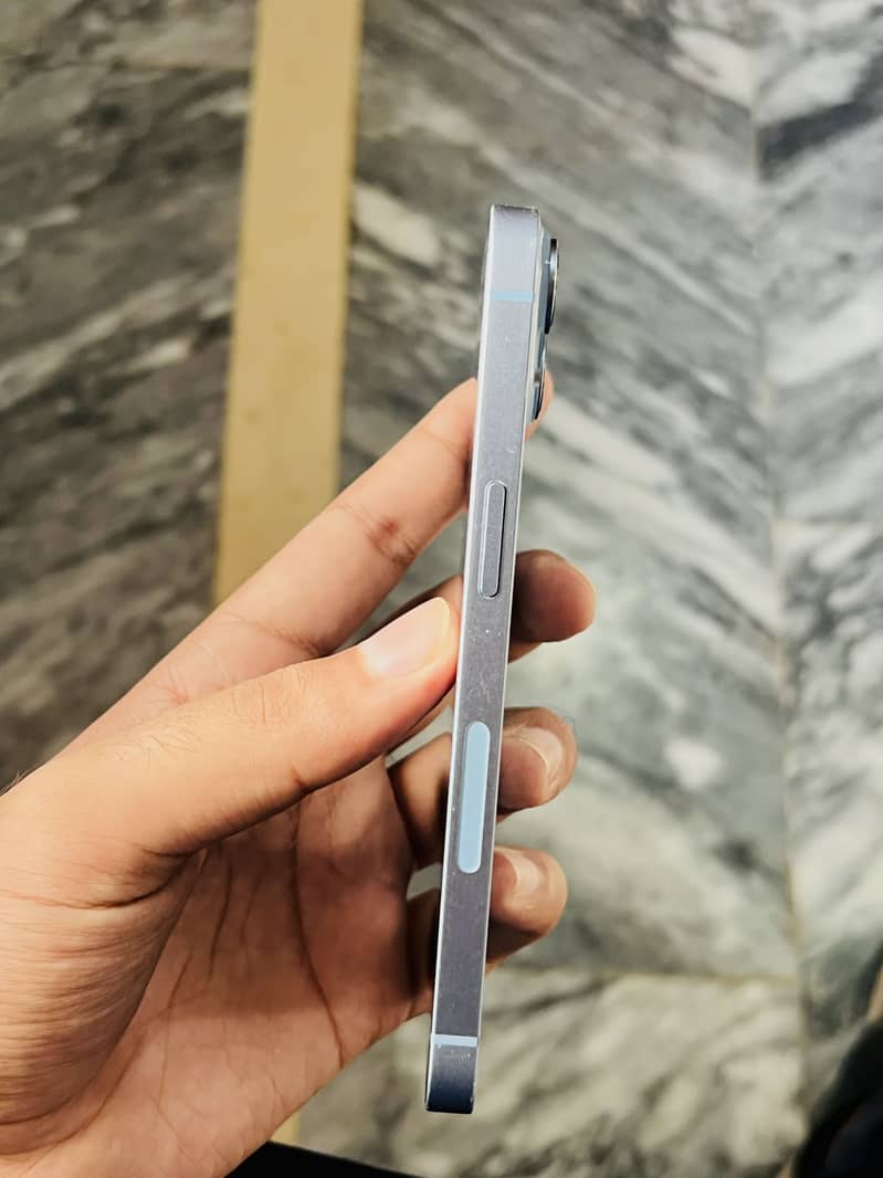 Apple iPhone 14 1