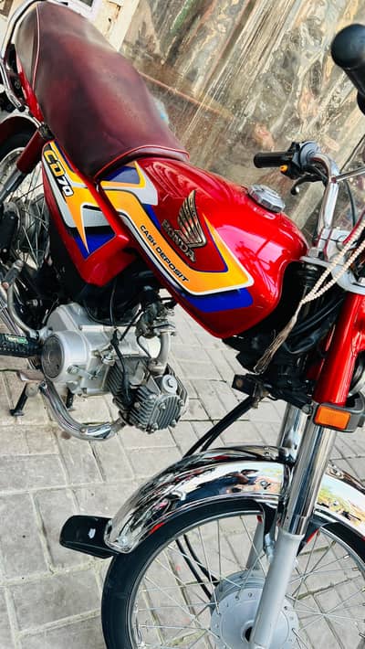 Honda CD 70 2025
