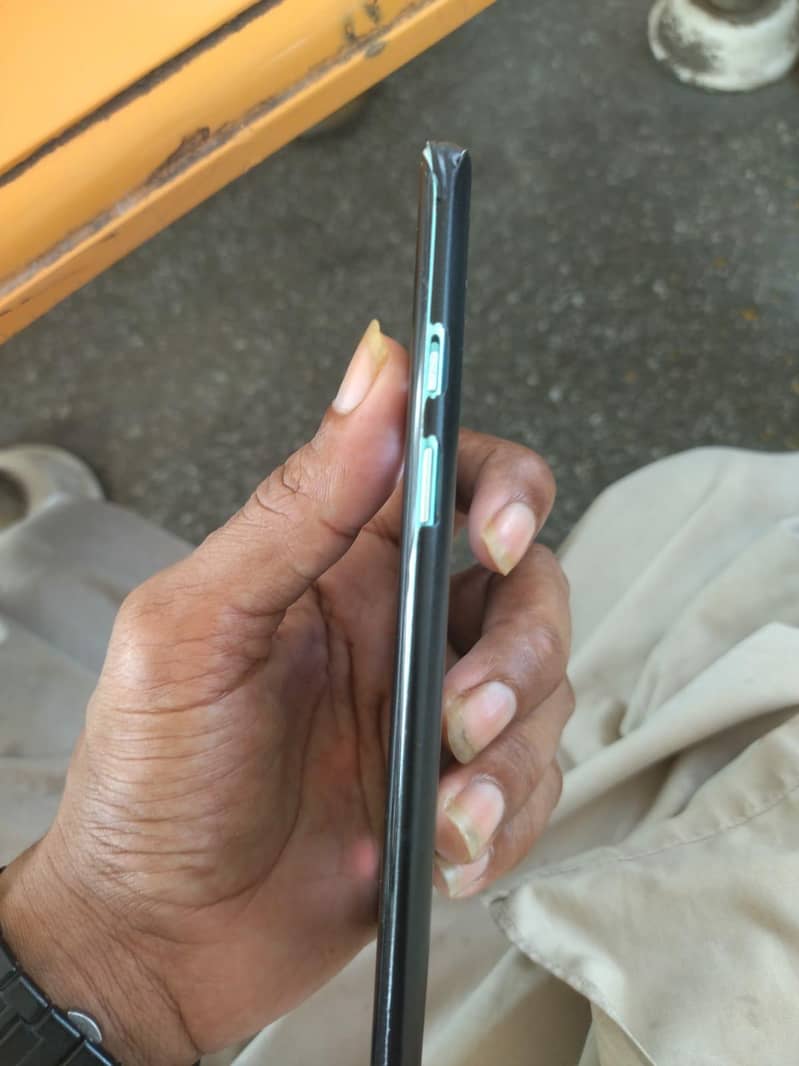 Apple iPhone 8 Plus 1