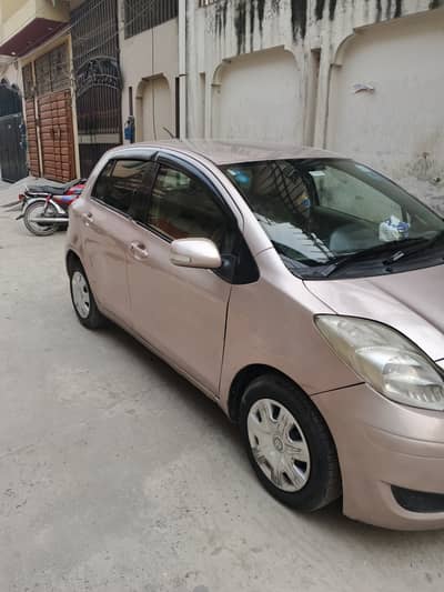 Toyota Vitz 2010/2011 Full Option