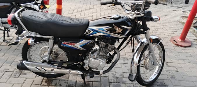 Honda 125 for sale all ok ha documents clear hai