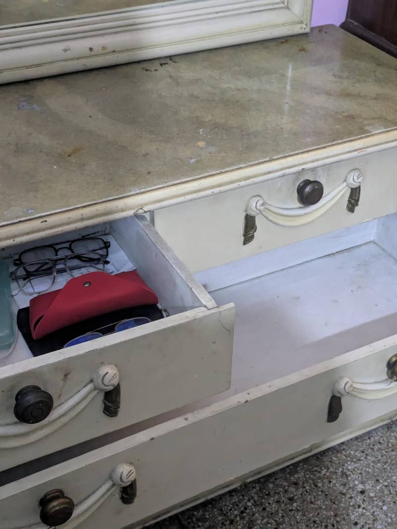 Dressing Table with Mirror 1