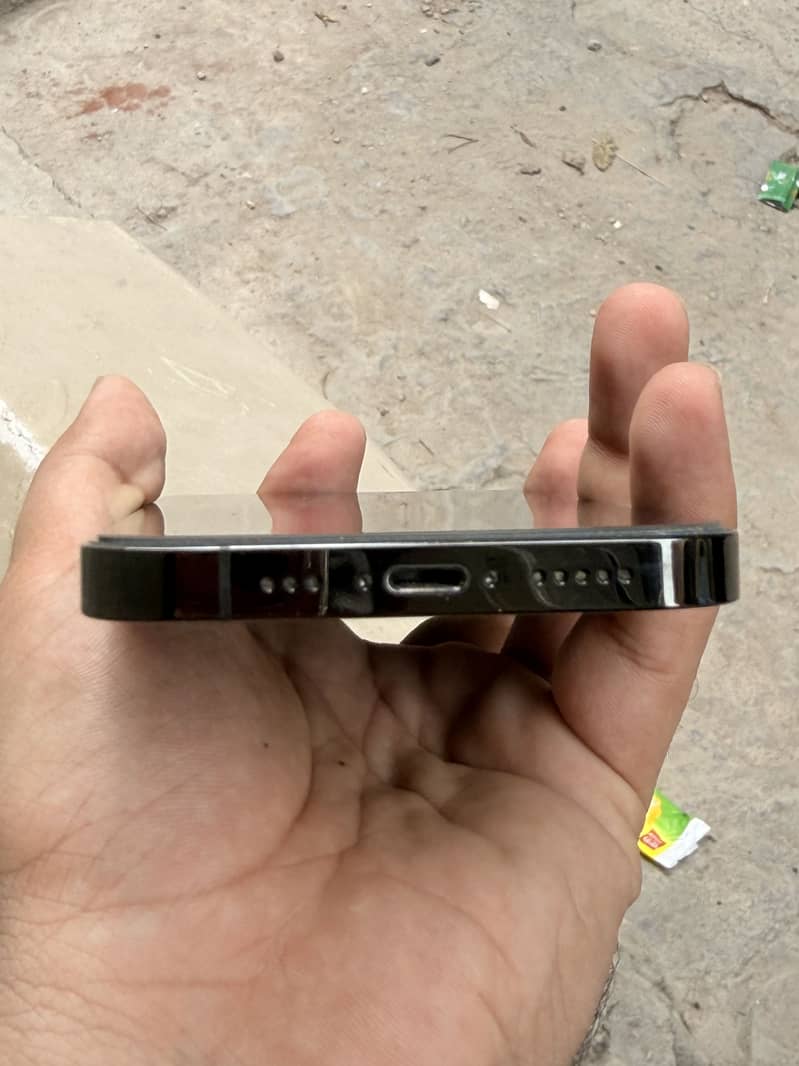 Apple iPhone 14 Pro 4