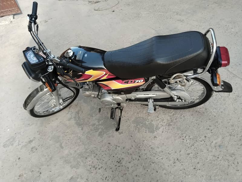 CD 70 model 70 cc 2